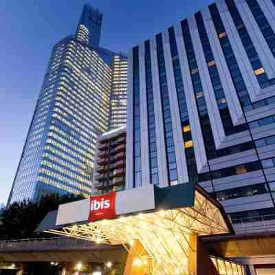 Ibis Paris la Défense Esplanade Hotel Exterior