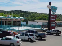 Drifter Motel - parkir