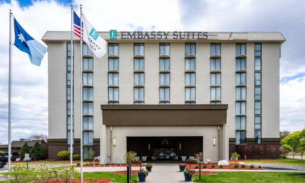 Embassy Suites by Hilton Bloomington Edina