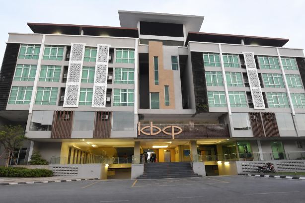 Ain Studio Apartment Hotels in Kota Bharu