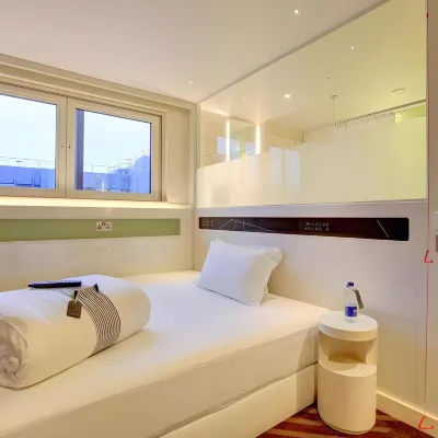 Hub by Premier Inn London Westminster Abbey Hotel Hotels near St. James