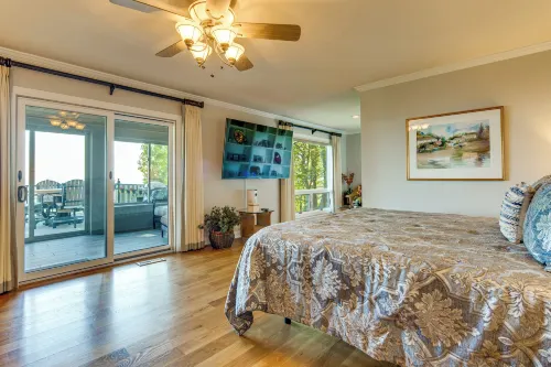Mtn-view Hilltop Home, 5 Mi to Hendersonville - 4 stjerner