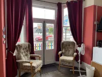 Henrys on the Prom - Homestay