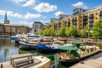 Historic Dutch Barge | Private Sun Deck | St Katharine Docks, Tower Bridge - House Boats