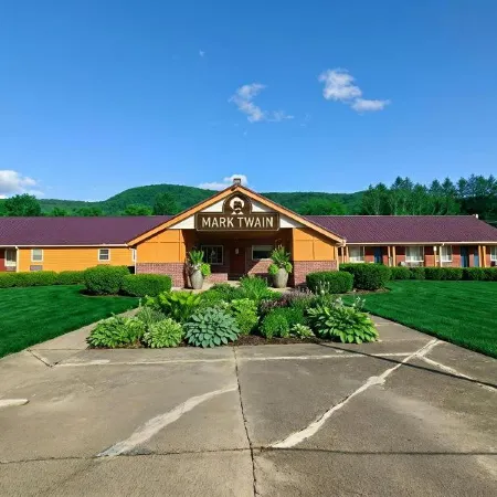 Mark Twain Motor Inn