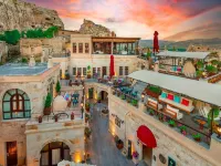 Elysion Cave Suites - Mountain view