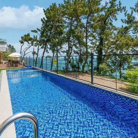 Yeosu Sea&Blue Family Pension