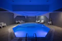 King Jason Paphos - Designed for Adults by Louis Hotels - Uima-altaat