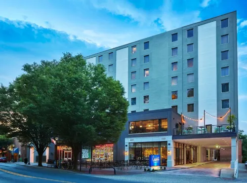 Graduate by Hilton Charlottesville - 4-Star