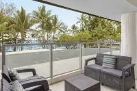 Drift Palm Cove - Sea View