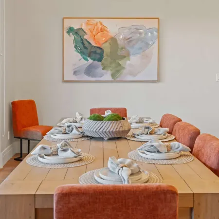 The Good Life Oasis Luxury 5BR Home Sleeps 16