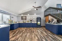 AmericInn by Wyndham Sauk Centre - 2-Star