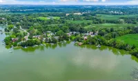 Steps to the Lake- Cozy 2 Bedroom Retreat - 3-Star