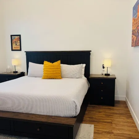 Walk to Main Street! Luxury Condo with Hot Tubs Near Arches, Sleeps 10