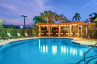 Residence Inn Fort Myers at I-75 and Gulf Coast Town Center - Kitchens