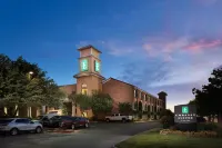 Embassy Suites by Hilton Lubbock - Kolam Renang
