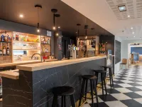 Ibis Lyon Est Bron - bar