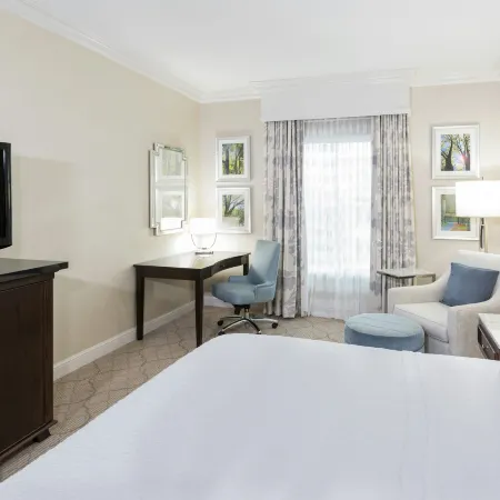 Hampton Inn & Suites Charlotte/SouthPark at Phillips Place