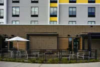 Hilton Garden Inn Louisville Mall of St. Matthews - Parkplatz