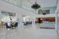 Seasons Hotel (Adults Only) - Parking