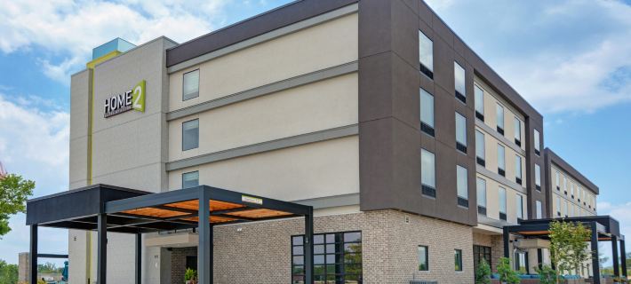 Home2 Suites by Hilton Bettendorf Quad Cities Hotels in Scott County