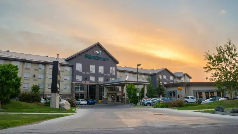 Sandman Hotel & Suites Calgary South in Calgary
