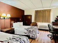 Spark by Hilton Hartford Vernon - parking