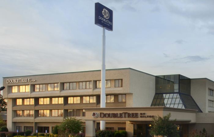 DoubleTree by Hilton Hotel Fayetteville