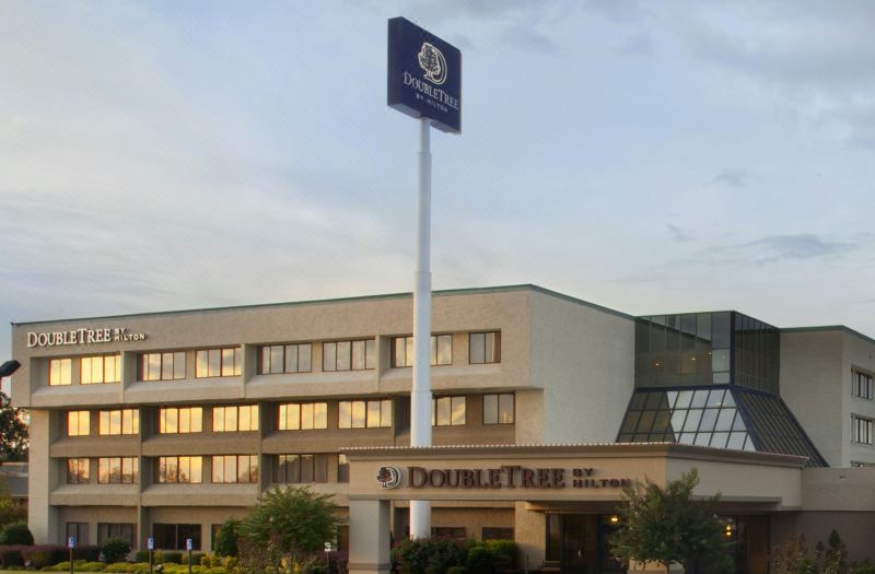DoubleTree by Hilton Hotel Fayetteville
