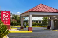 Red Roof Inn & Suites Statesboro - University - Parkering