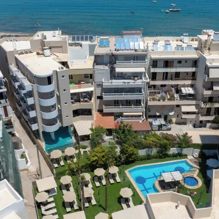 Leonidas Hotel & Apartments