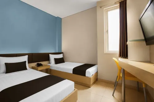 Townhouse Oak Hotel Niaga Surabaya - Park Yeri