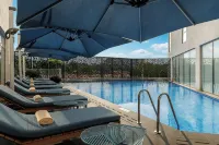 The Pelican Hotel Cantonments Accra - Pools