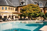 Pennyhill Park Hotel and Spa - Pools