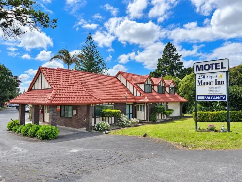Airport Manor Inn - spa