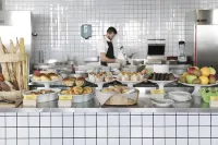 Fabrika Hostel & Suites - 2-Star