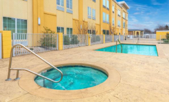 La Quinta Inn & Suites by Wyndham Muskogee