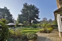 Quorn Grange Hotel Hotels near Loughborough War Memorial and Carillon