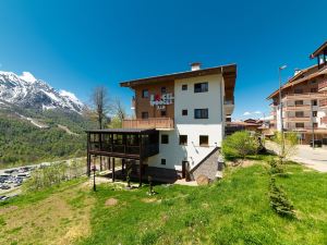 BoogelWoogel Bar&Hotel Rosa Khutor