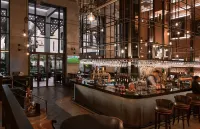 Saadiyat Rotana Resort & Villas - Bares
