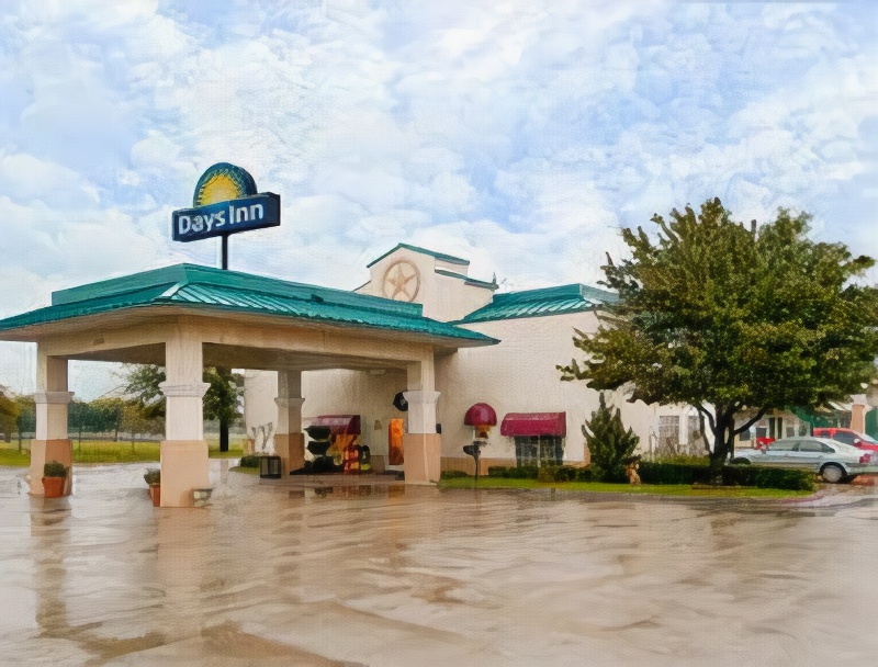 Days Inn by Wyndham Dallas South