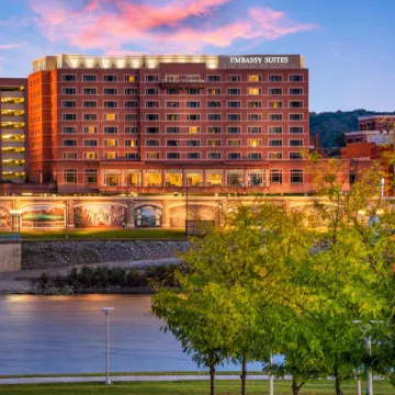 Embassy Suites by Hilton Cincinnati RiverCenter