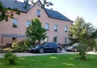 HÔTEL la Ferme de Bourran Rodez - Parking privé Gratuit Hotel in zona Cattedrale di Rodez