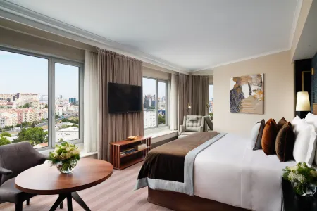 Corinthia Lisbon Отели рядом со станцией Сребреница