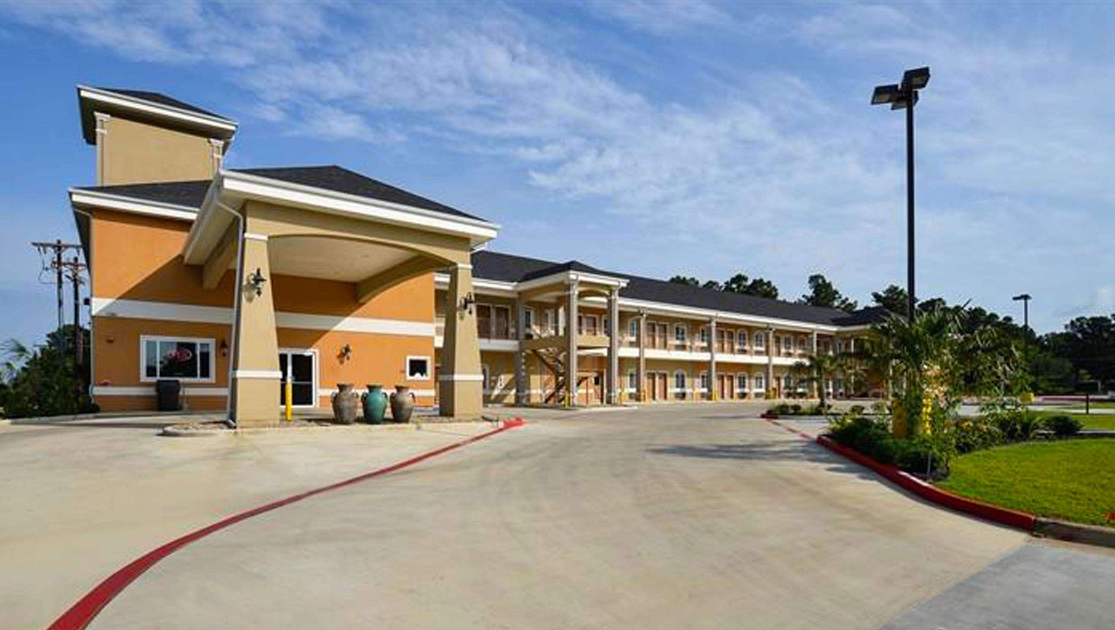 Belmont Inn and Suites