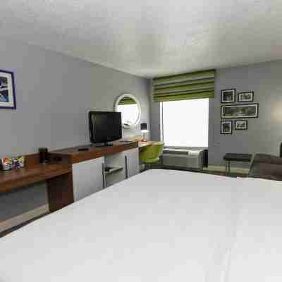 Hampton Inn Youngstown-North Rooms