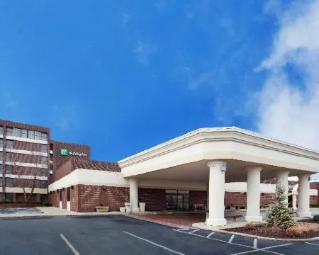 DoubleTree by Hilton Dayton Fairborn Hoteles en Fairborn