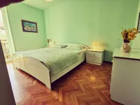 Holiday Apartment with a Balcony and Sea View, Just 300 Metres from the Beach