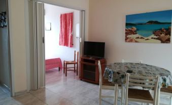 Apartment C6 with Sea View Terrace, TV, Air Conditioning, Wifi, Swimming Pool
