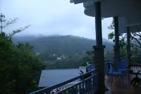 4 Bedroom Villa with Balcony Mountain View